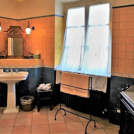 Cascina Sant'emiliana Alojamento de Acomodação e Pequeno-almoço *