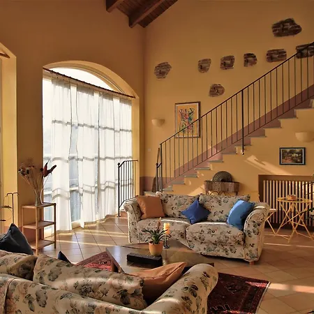 Alojamento de Acomodação e Pequeno-almoço Cascina Sant'emiliana *