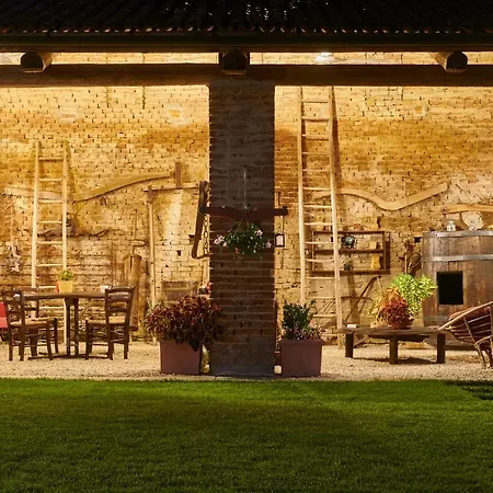 Alojamento de Acomodação e Pequeno-almoço Cascina Sant'emiliana *